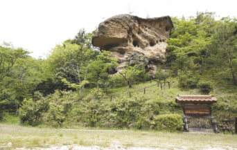 鬼村の鬼岩 (4) tw