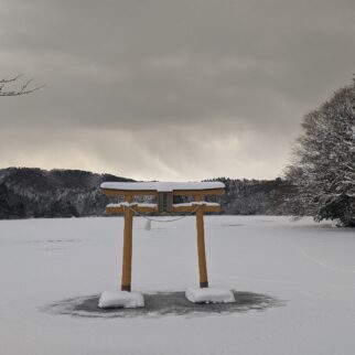 浮布の池_1539518_浮き布池の結氷 cn