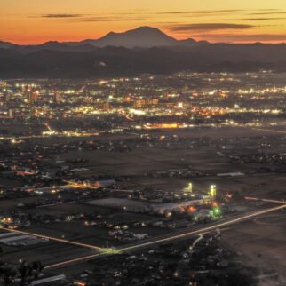 三瓶山_1538745_出雲市の夕景と三瓶山 cn