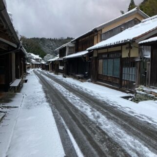 大森銀山地区_1540260_冬の雪積もる大森の街並み(持ち込み) cn